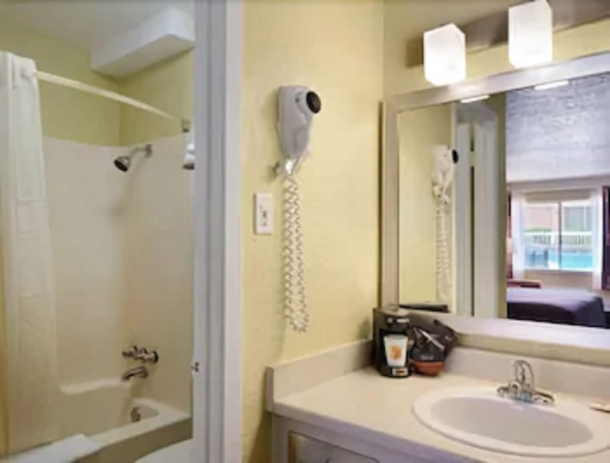 Super 8 By Wyndham Kerrville Tx Kamer foto