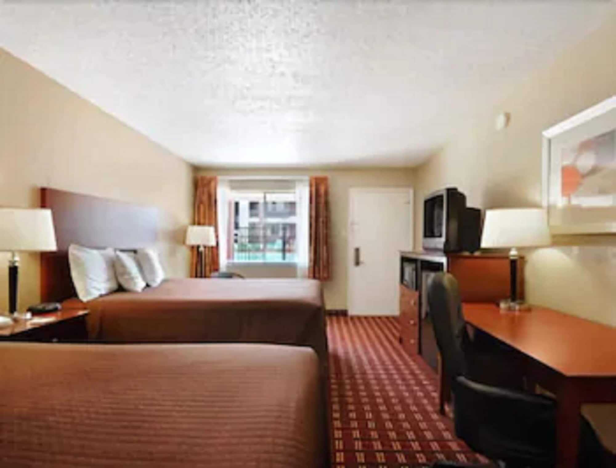 Super 8 By Wyndham Kerrville Tx Buitenkant foto