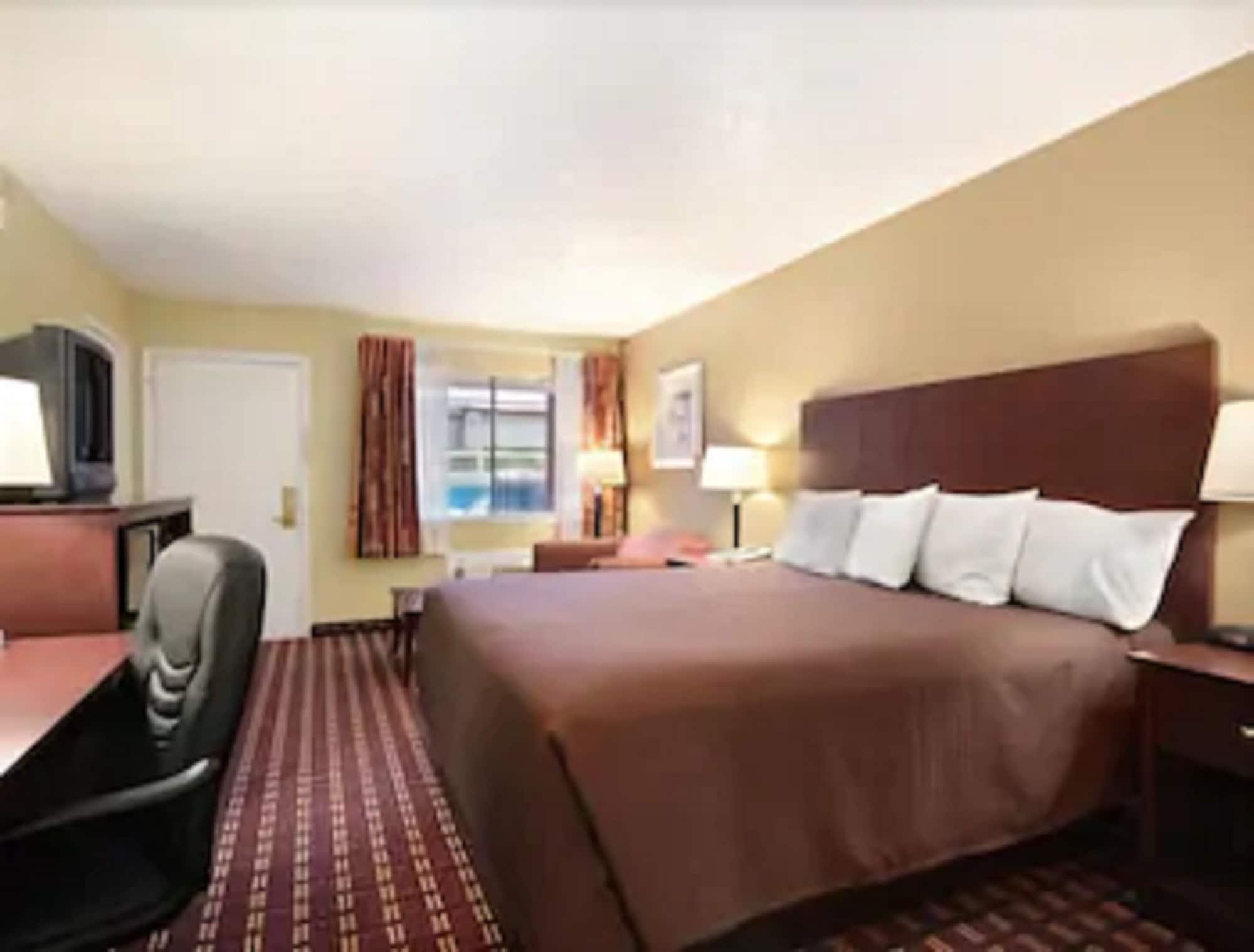 Super 8 By Wyndham Kerrville Tx Buitenkant foto